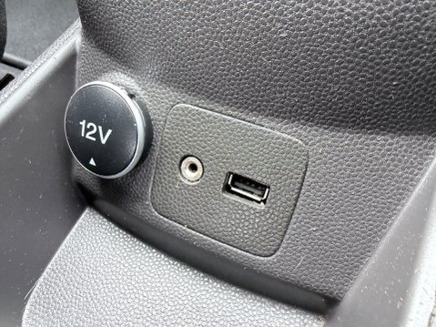 Ford Fiesta 1.0 ZETEC 12