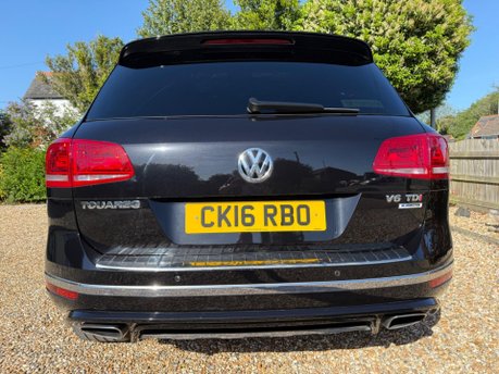 Volkswagen Touareg 3.0 TDI V6 BlueMotion Tech R-Line Tiptronic 4WD Euro 6 (s/s) 5dr 10