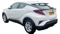 Toyota C-HR 1.8 VVT-h GPF Icon SUV 5dr Petrol Hybrid CVT Euro 6 (s/s) (122 ps) 4