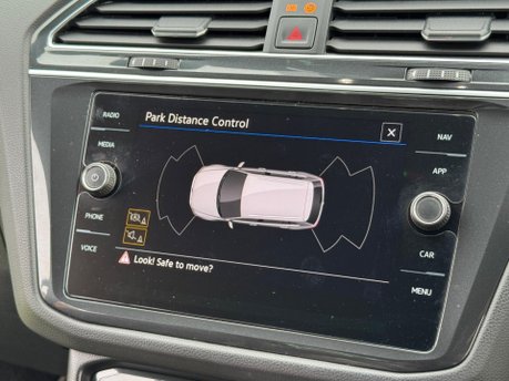 Volkswagen Tiguan 1.5 TSI R-Line Edition DSG Euro 6 (s/s) 5dr 28