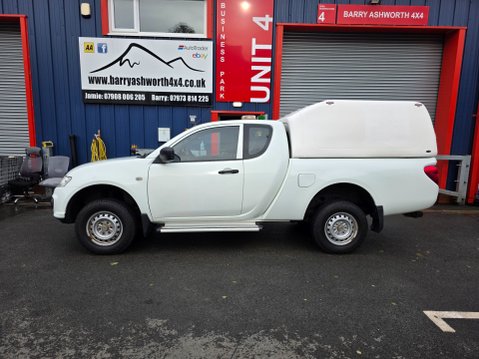 Mitsubishi L200 DI-D 4X4 4LIFE CLUB CAB 5