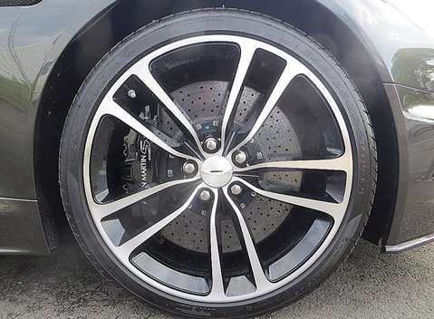 Aston Martin DBS Carbon Edition 3