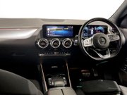 Mercedes-Benz GLA 2.0 GLA200d AMG Line (Premium) SUV 5dr Diesel 8G-DCT Euro 6 (s/s) (150 ps) 19
