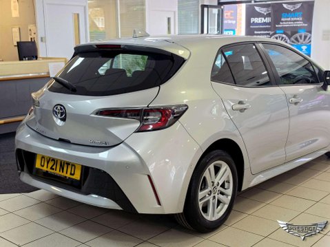 Toyota Corolla 1.8 VVT-h Icon Tech CVT Euro 6 (s/s) 5dr 20