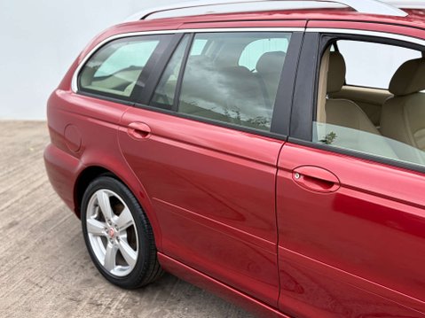 Jaguar X-Type 2.2 X-Type SE Auto 5dr 7