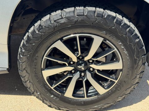 Mitsubishi Shogun Sport 2.4D 4 Auto 4WD LWB Euro 6 5dr 39