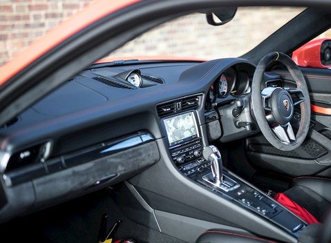 Porsche 911 GT3 RS (991) 16