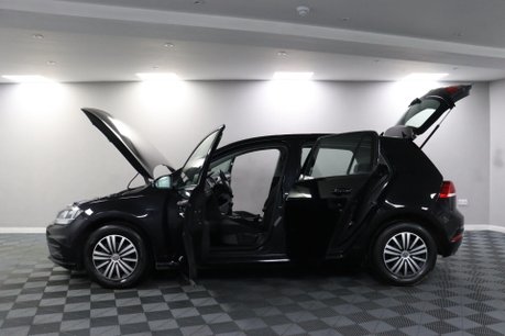 Volkswagen Golf S TDI 6