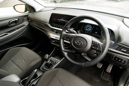 Hyundai BAYON T-GDI PREMIUM MHEV