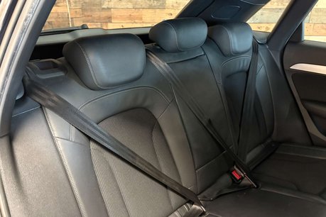 Audi Q3 2.0 TFSI S line SUV 5dr Petrol S Tronic quattro Euro 5 (s/s) (170 ps) 33