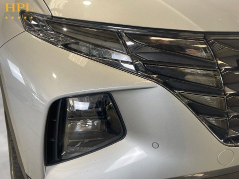 Hyundai TUCSON 1.6 T-GDi 13.8kWh Premium SUV 5dr Petrol Plug-in Hybrid Auto 4WD Euro 6 (s/ 9