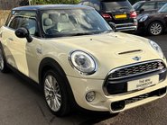 Mini Hatch Cooper S 2.0 Chili / Media + SAT NAV + LEATHER + HEATED SEATS 15