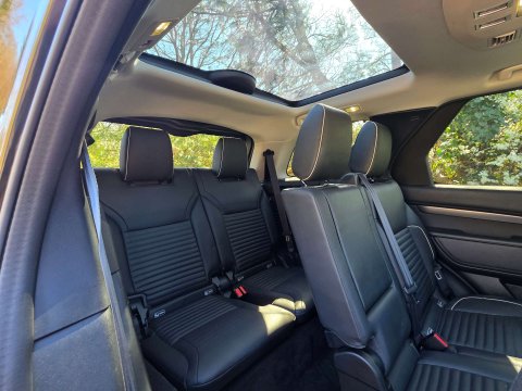 Land Rover Discovery 3.0 Discovery Luxury HSE SD6 Auto 4WD 5dr 22