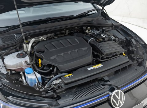 Volkswagen Golf R TSI 4MOTION 43