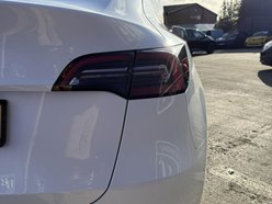 Tesla Model Y SUV 5dr Electric Auto RWD (346 ps) 19