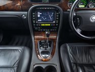 Jaguar XJ 3.0 XJ Sovereign V6 Auto 4dr 22