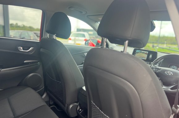 Hyundai KONA T-GDI PREMIUM MHEV 20