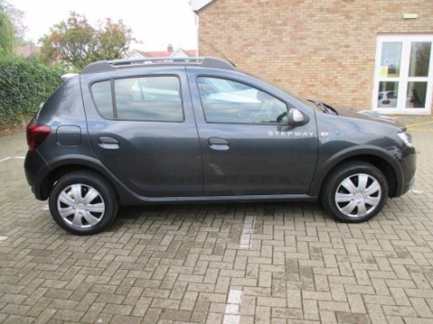 Dacia Sandero Stepway 0.9 TCe Comfort Euro 6 (s/s) 5dr 5