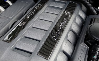 Porsche Panamera Turbo S 30