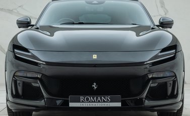 Ferrari Purosangue 8