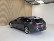 Jaguar XF 2.0 XF R-Sport D AWD Auto 4WD 5dr 17