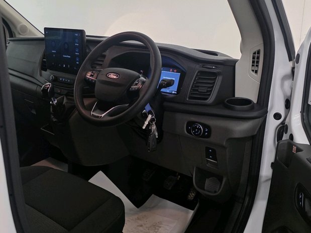 Ford Transit TRANSIT 350 L3 DIESEL FWD 2.0 Eco Blue 130ps H2 Leader Van [DAP] 15