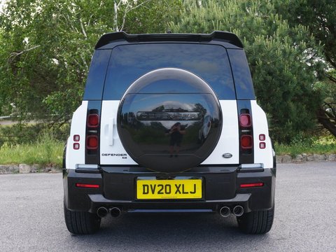 Land Rover Defender 2.0 SD4 SE Auto 4WD Euro 6 (s/s) 5dr 14