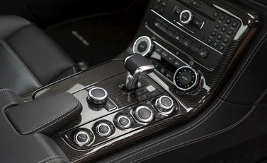 Mercedes-Benz SLS AMG 20