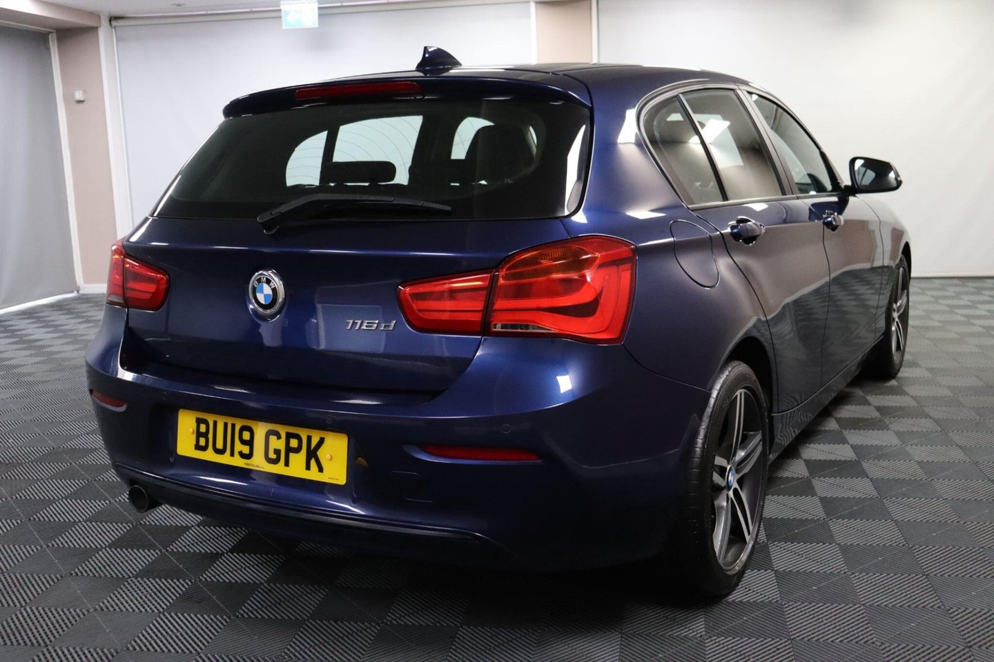 2019 BMW 1 Series — image 8