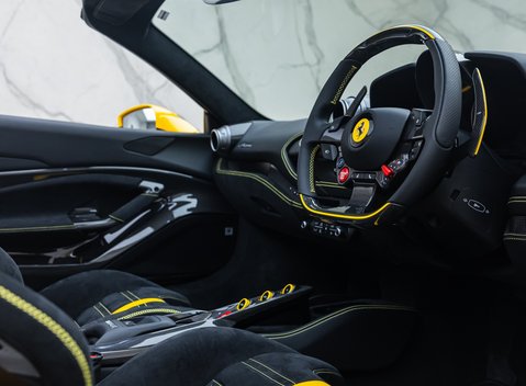 Ferrari F8 SPIDER 13