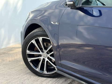 Volkswagen Golf 1.5 Golf R-Line TSi Evo 5dr 41