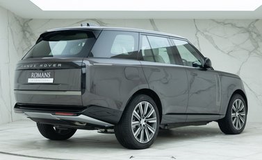 Land Rover Range Rover P460e SE 3