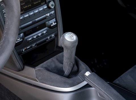 Porsche 911 GT3 RS 4.0 LHD 18