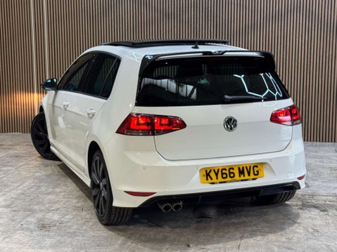 Volkswagen Golf 2.0 Golf R-Line Edition TDI BlueMotion Technology 5dr 5