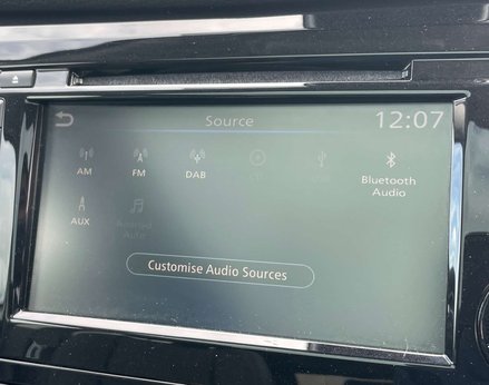 Nissan Qashqai 1.3 Qashqai N-Motion DiG-T 5dr 35