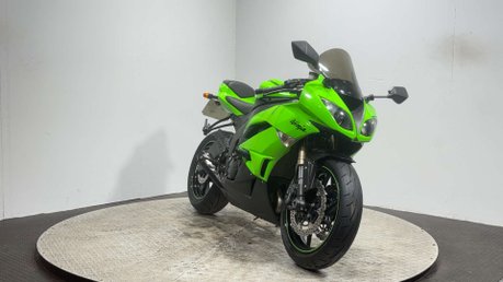 Kawasaki Ninja ZX6R 2009 ONLY 4K MEGA CLEAN 600CC SPORTS BIKE NEW MOT 3