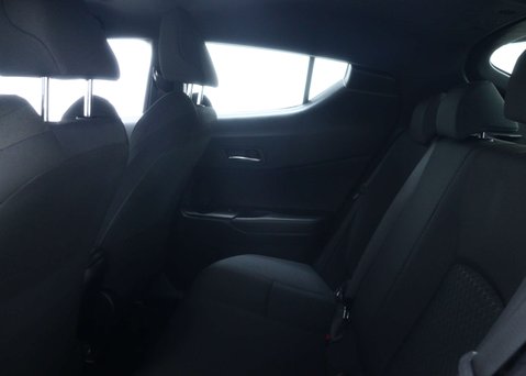 Toyota C-HR 1.8 C-HR Icon HEV CVT 5dr 42