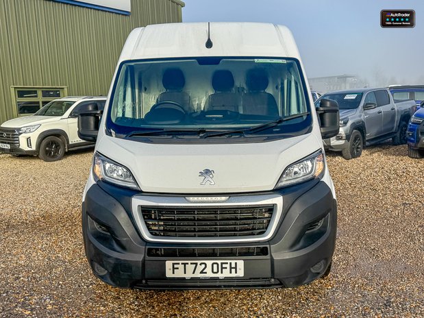 Peugeot Boxer LWB L3H2 [SOLD CM] Medium Roof Professional Premium Plus 335 Air Con Nav Se 36