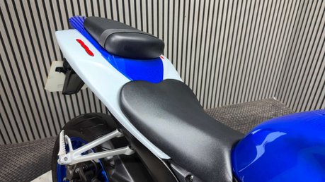 Suzuki GSX-R GSXR600 2008 K7 ONLY 14K NEW MOT 600CC SUPER SPORT 20