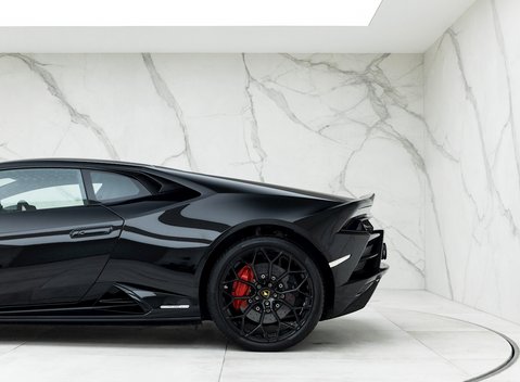 Lamborghini Huracan LP640-4 EVO 23