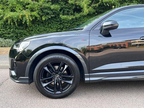 Audi Q3 1.5 TFSI CoD 35 Black Edition Sportback S Tronic Euro 6 (s/s) 5dr 7