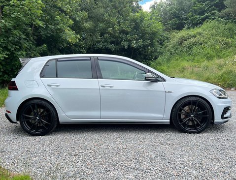Volkswagen Golf 2.0 Golf R TSi 4WD 5dr 3