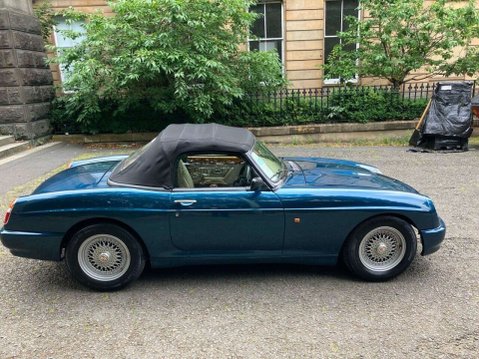 MG RV8 4.0 24