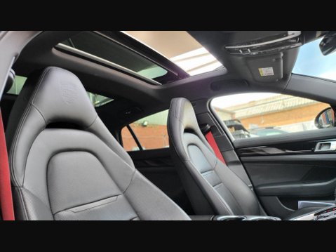 Porsche Panamera 4 10 YEARS EDITION PDK 19
