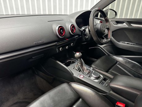 Audi RS3 2.5 TFSI Saloon 4dr Petrol S Tronic quattro Euro 6 (s/s) (400 ps) 20