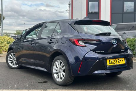Toyota Corolla 2.0 VVT-h Icon Hatchback 5dr Petrol Hybrid CVT Euro 6 (s/s) (196 ps) 6