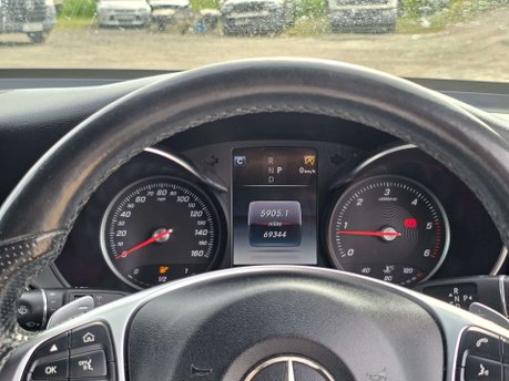 Mercedes-Benz GLC 2.1 GLC220d AMG Line SUV 5dr Diesel G-Tronic 4MATIC Euro 6 (s/s) (170 ps) 39