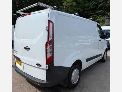 Ford Transit Custom 2.2 TDCi 290 Panel Van 5dr Diesel Manual L1 H1 (186 g/km, 153 bhp) 10