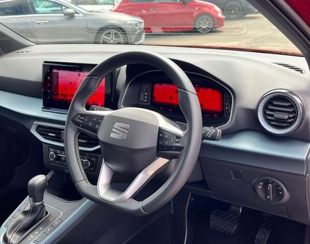 SEAT Arona 1.0 Arona Xperience Lux EcoTSI Semi-Auto 5dr 18
