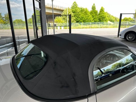 Porsche Boxster 3.2 987 S 2dr 50